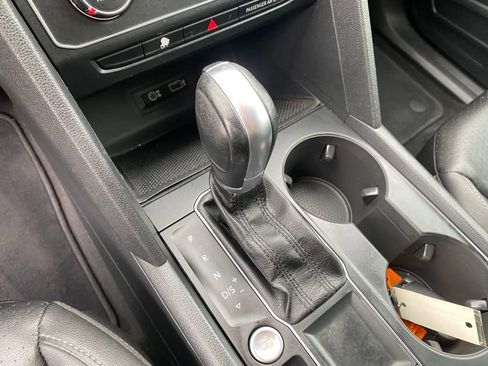 Used 2018 Volkswagen Atlas SE image 17