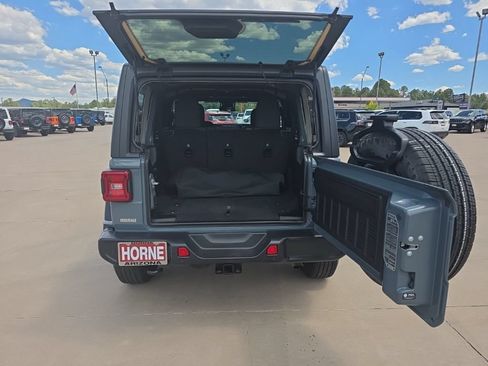 Used 2024 Jeep Wrangler Unlimited Sport AWD/4WD image 5