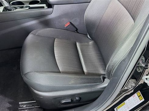 Used 2024 Nissan Altima 2.5 SV image 21