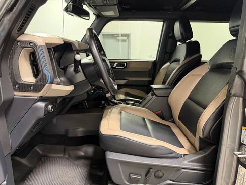 Used 2022 Ford Bronco Wildtrak AWD/4WD image 13