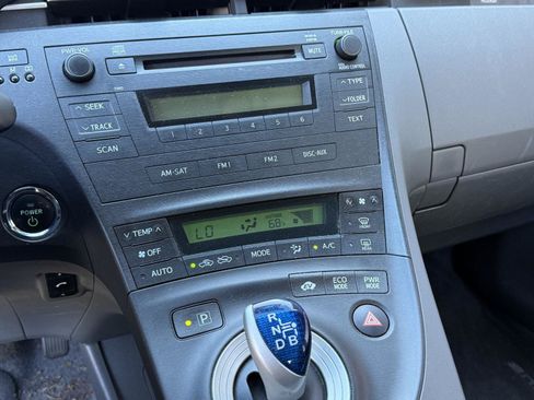 Used 2010 Toyota Prius FWD image 14