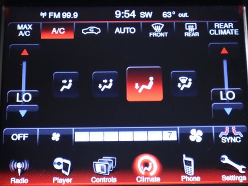 Used 2019 Dodge Journey Crossroad w/ Driver Convenience Group AWD/4WD image 16