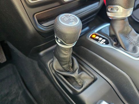 Used 2023 Jeep Wrangler Unlimited AWD/4WD image 37