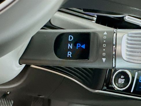 Used 2024 Hyundai Ioniq 5 SEL RWD image 25