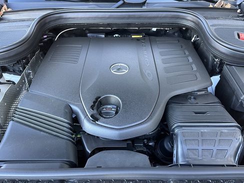 Certified 2024 Mercedes-Benz GLS 450 4MATIC image 13