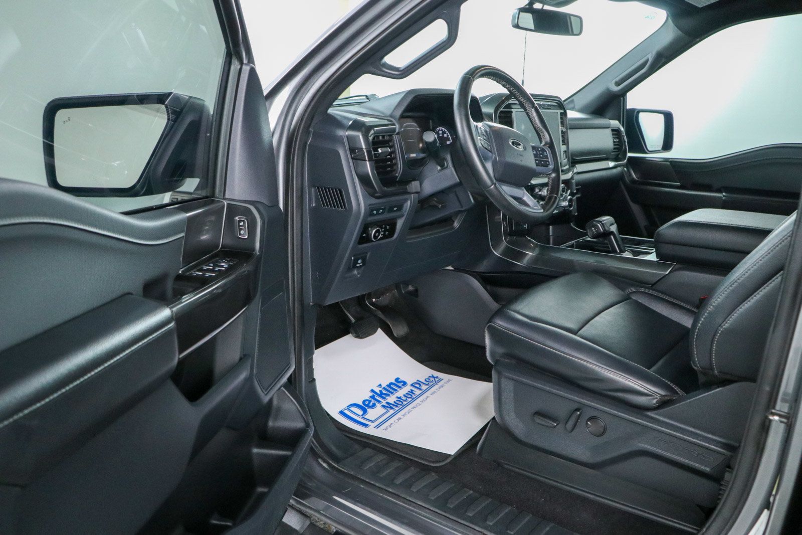 Used 2023 Ford F150 XLT w/ Equipment Group 302A High AWD/4WD image 4