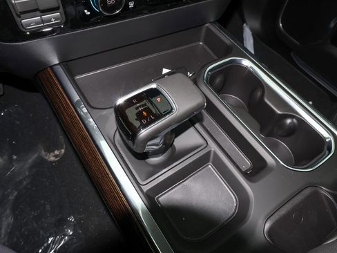 New 2026 GMC Sierra 1500 Elevation w/ Elevation Premium Package AWD/4WD image 20