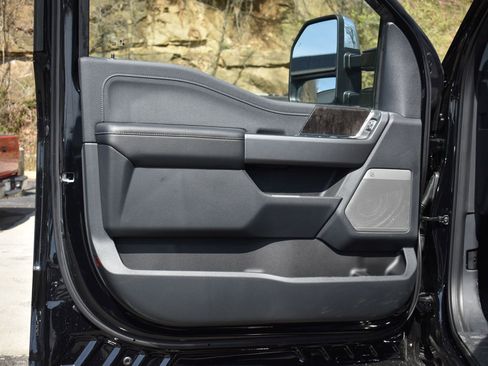 New 2026 Ford F250 Lariat w/ Lariat Ultimate Package AWD/4WD image 12
