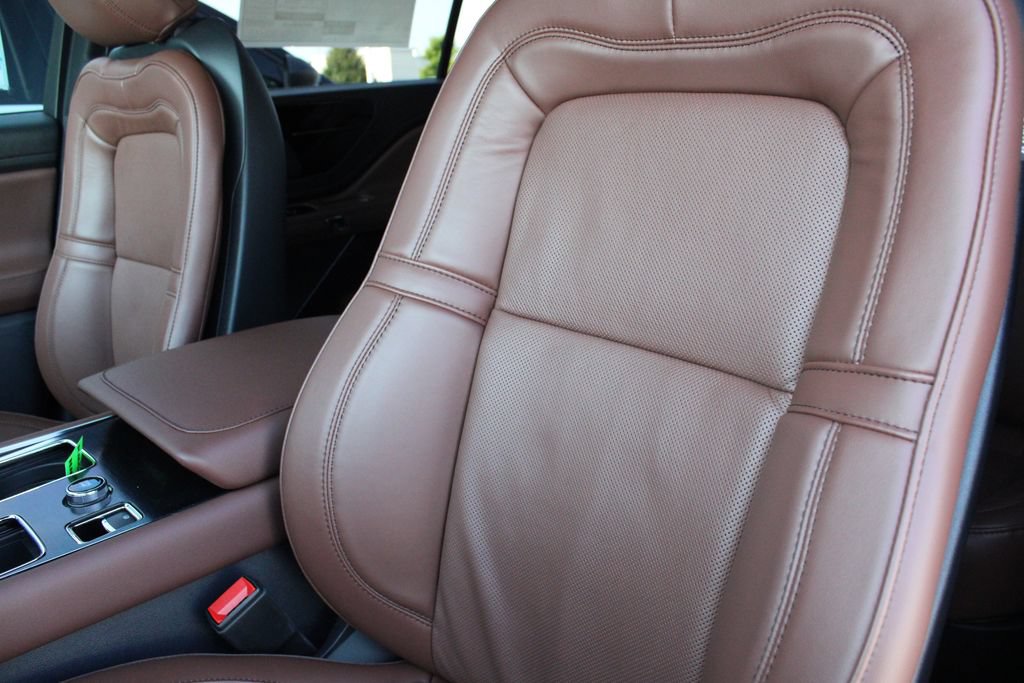 New 2027 Lincoln Aviator Reserve AWD/4WD image 6