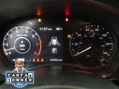 Used 2024 Nissan Kicks SR image 11