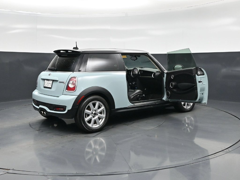 Used 2013 MINI Cooper S FWD image 5