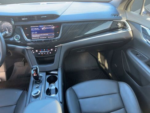 Used 2021 Cadillac XT6 Premium Luxury image 28
