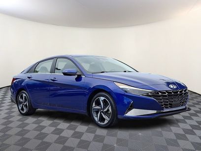 Used 2023 Hyundai Elantra Limited