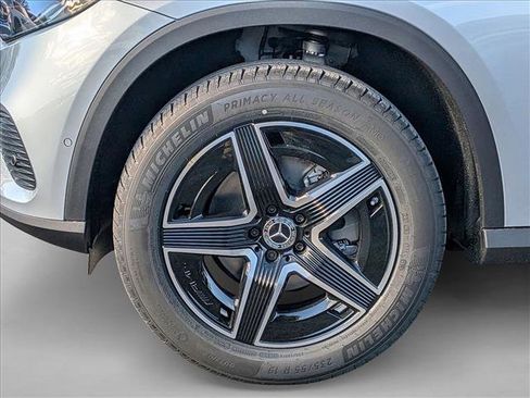 New 2026 Mercedes-Benz GLC 300 4MATIC image 9