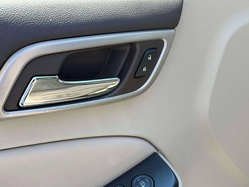 Used 2018 GMC Yukon Denali w/ Denali Ultimate Package AWD/4WD image 28