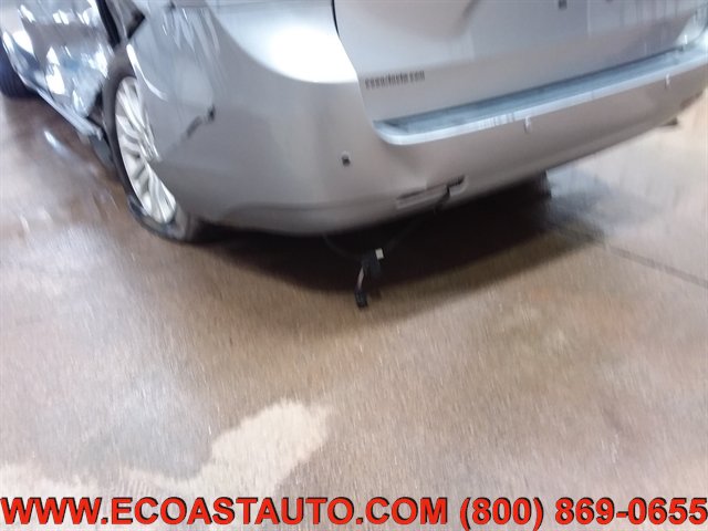 Used 2014 Toyota Sienna XLE w/ Entertainment Package FWD image 21