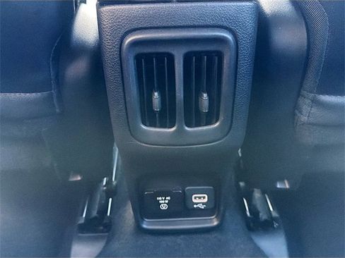 Used 2020 Jeep Compass Latitude w/ Popular Equipment Group image 19