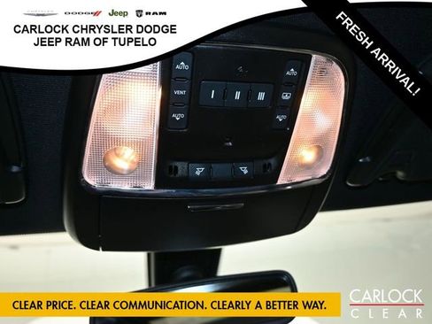 Used 2023 Chrysler 300 S image 27