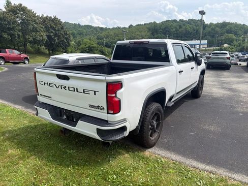 Used 2025 Chevrolet Silverado 2500 High Country w/ Technology Package AWD/4WD image 5