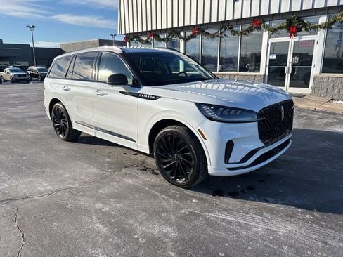 Used 2025 Lincoln Aviator Reserve w/ Jet Appearance Package AWD/4WD image 1