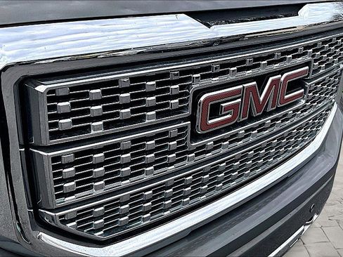 Used 2018 GMC Sierra 1500 Denali w/ Denali Ultimate Package image 28