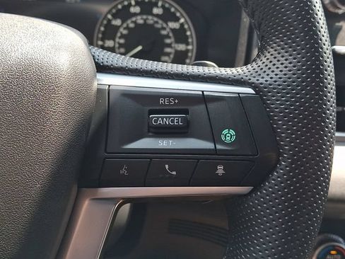 Used 2023 Mitsubishi Outlander SE AWD/4WD image 21