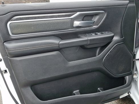 Used 2019 RAM 1500 Big Horn AWD/4WD image 12