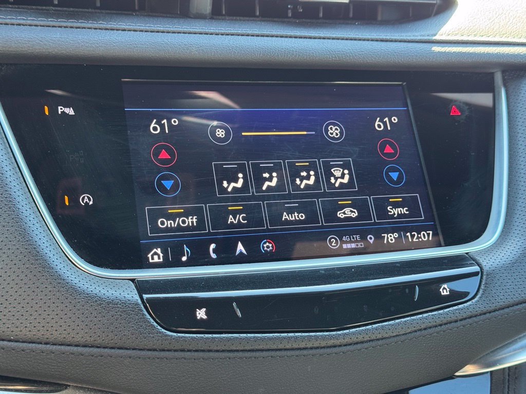 Certified 2025 Cadillac XT5 Premium Luxury FWD image 31
