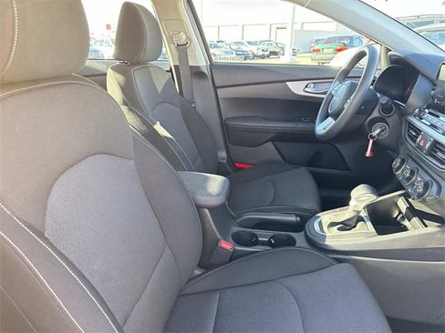 Used 2024 Kia Forte LXS image 18
