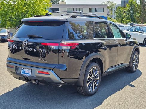 New 2026 Nissan Pathfinder Platinum w/ Cargo Package AWD/4WD image 5