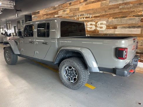 Used 2021 Jeep Gladiator Mojave AWD/4WD image 6