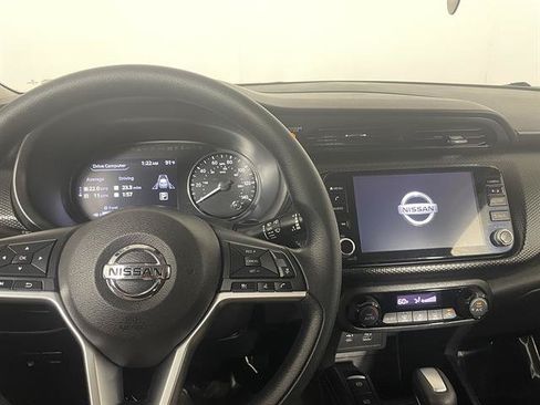 Used 2021 Nissan Kicks SV FWD image 15