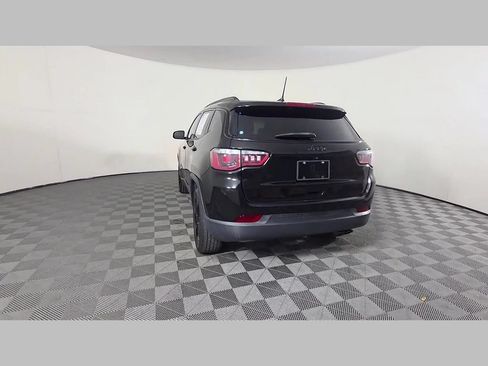 Used 2020 Jeep Compass Latitude FWD image 42