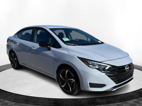 New 2025 Nissan Versa SR w/ Trunk Package image 7