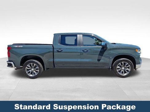 Used 2025 Chevrolet Silverado 1500 LT AWD/4WD image 9