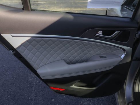 Used 2025 Genesis G70 3.3T Advanced w/ Sport Prestige Package image 32