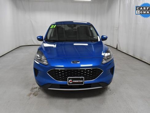 Used 2021 Ford Escape SE w/ Cold Weather Package image 4