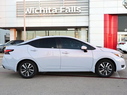 New 2025 Nissan Versa SV w/ Trunk Package FWD image 5