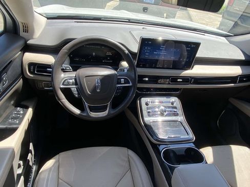Used 2022 Lincoln Nautilus Reserve AWD/4WD image 15