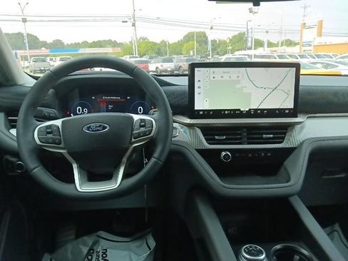 New 2026 Ford Explorer Active RWD image 26