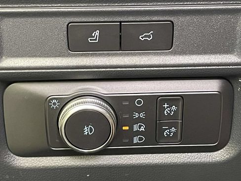 Used 2022 Ford Expedition Max Limited AWD/4WD image 36