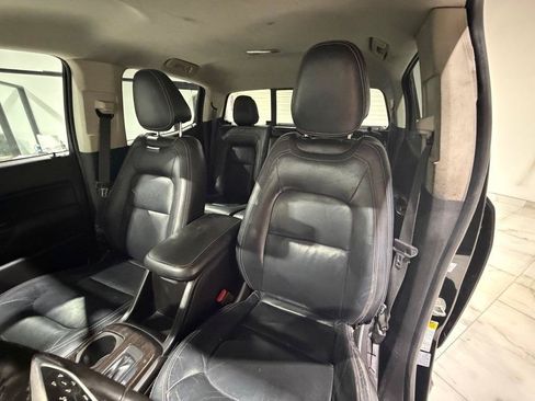 Used 2016 GMC Canyon SLE w/ SLE Convenience Package AWD/4WD image 16