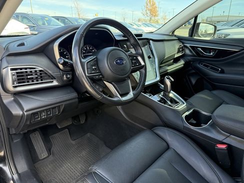 Used 2022 Subaru Outback Limited image 9