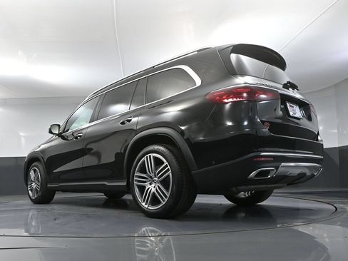 Used 2026 Mercedes-Benz GLS 450 4MATIC image 52