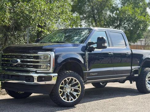 Used 2023 Ford F250 Lariat w/ Lariat Ultimate Package AWD/4WD image 1