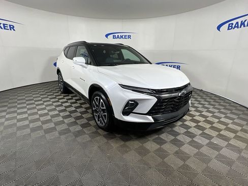 Used 2023 Chevrolet Blazer RS w/ Driver Confidence II Package image 2