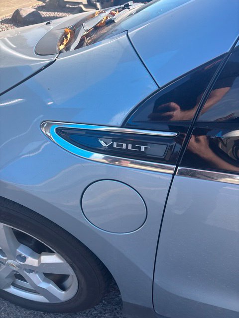 Used 2015 Chevrolet Volt w/ Enhanced Safety Package 1 FWD image 11