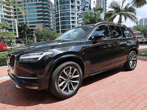 Used 2018 Volvo XC90 T6 Momentum w/ Convenience Package AWD/4WD image 24