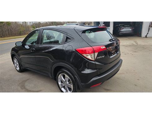 Used 2022 Honda HR-V LX image 5