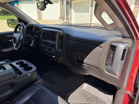 Used 2015 Chevrolet Silverado 1500 LTZ Z71 AWD/4WD image 19